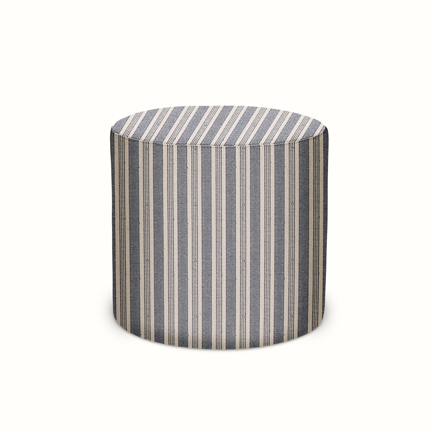 Pouf intérieur/extérieur en Peter Dunham Textiles Amida Indigo sur Naturel