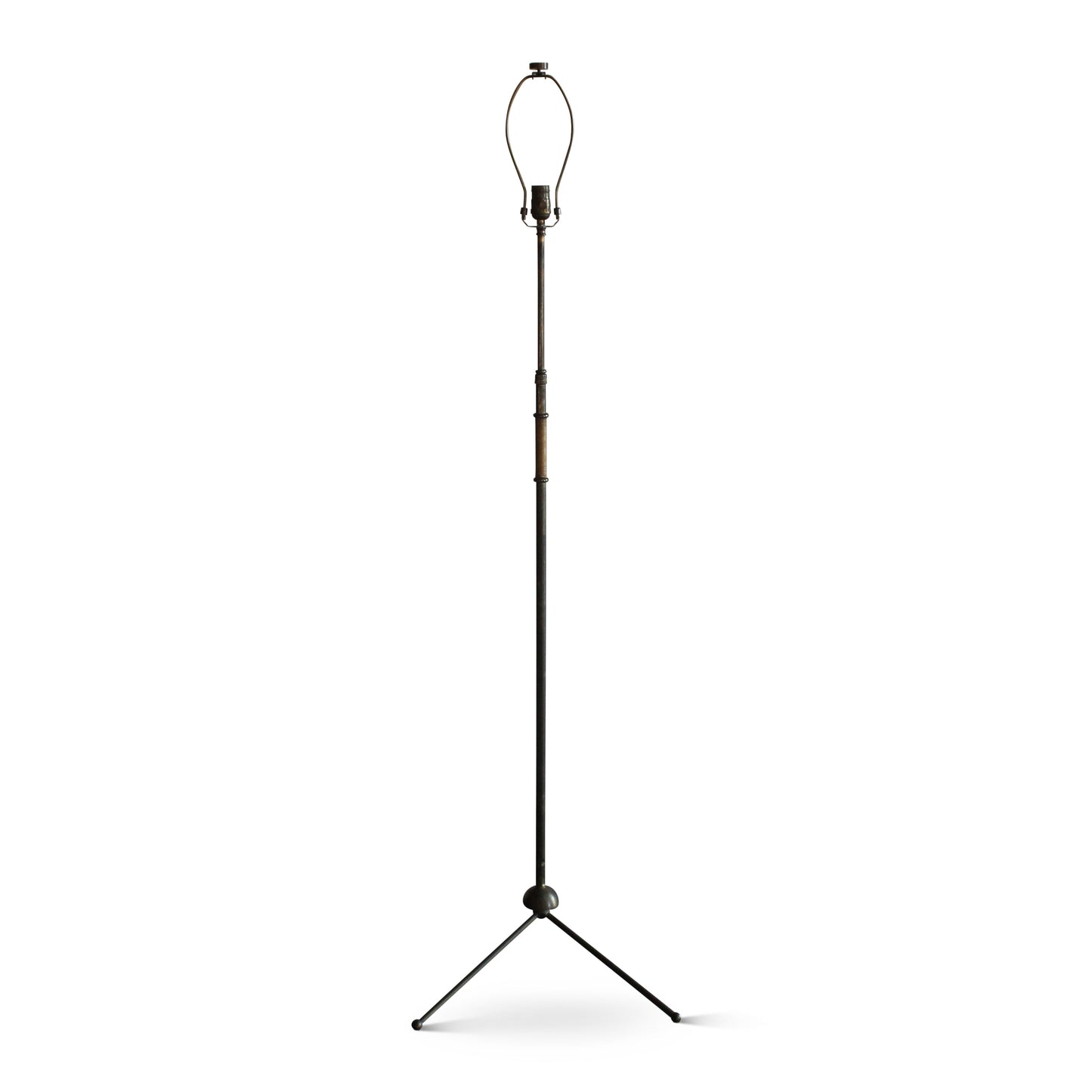 Lampadaire vintage en laiton et rotin, France, années 1950