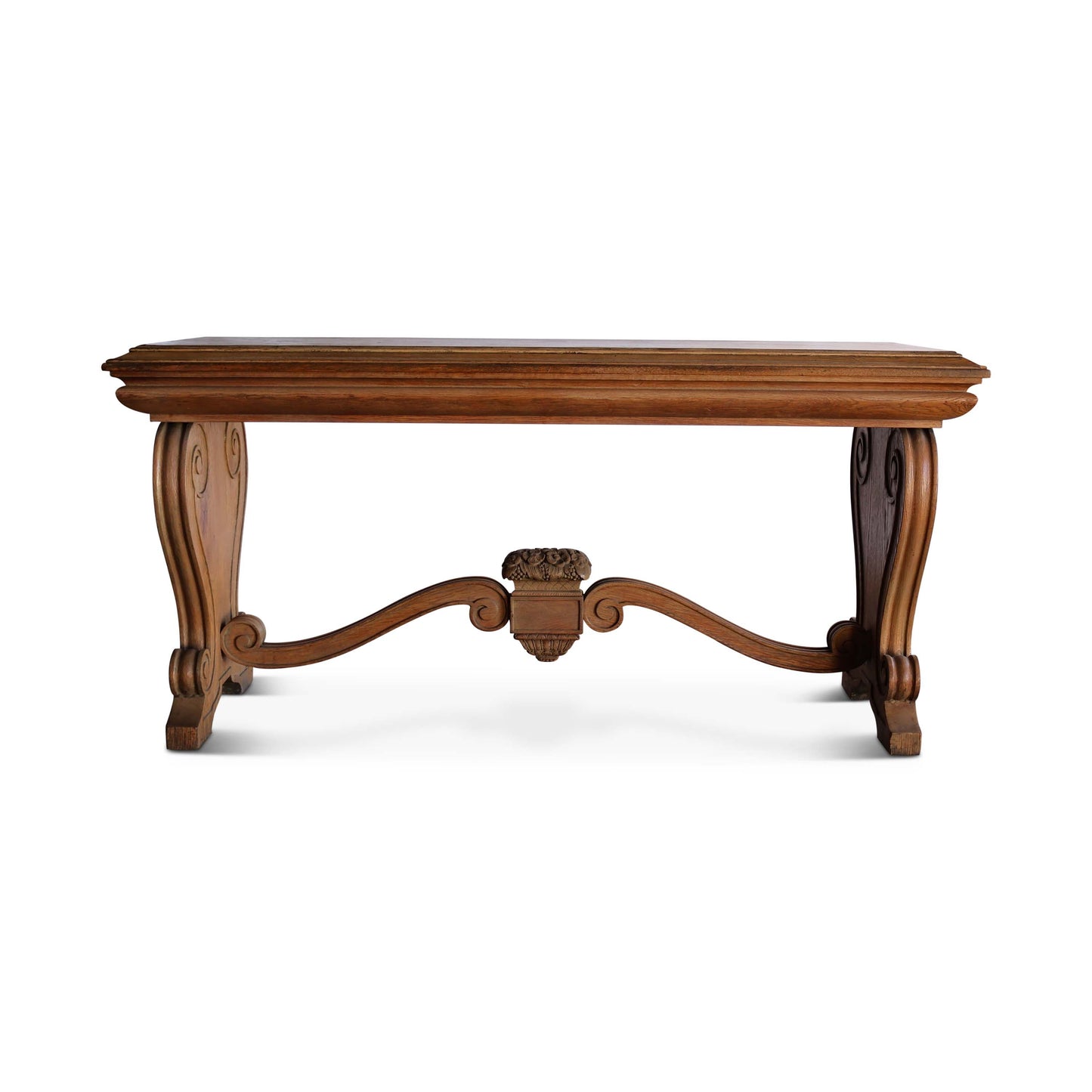 Paire de consoles vintage de style baroque, France, années 1930. Vendues à l'unité.