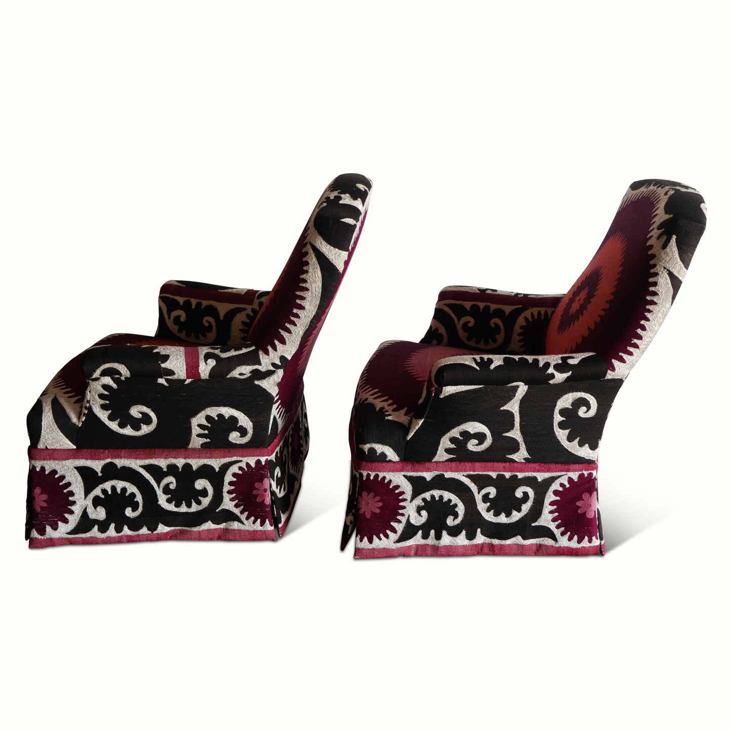 Paire de chaises Napoléon III tapissées Suzani