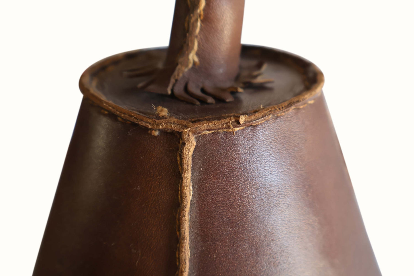 Lampes de table en cuir par Valenti