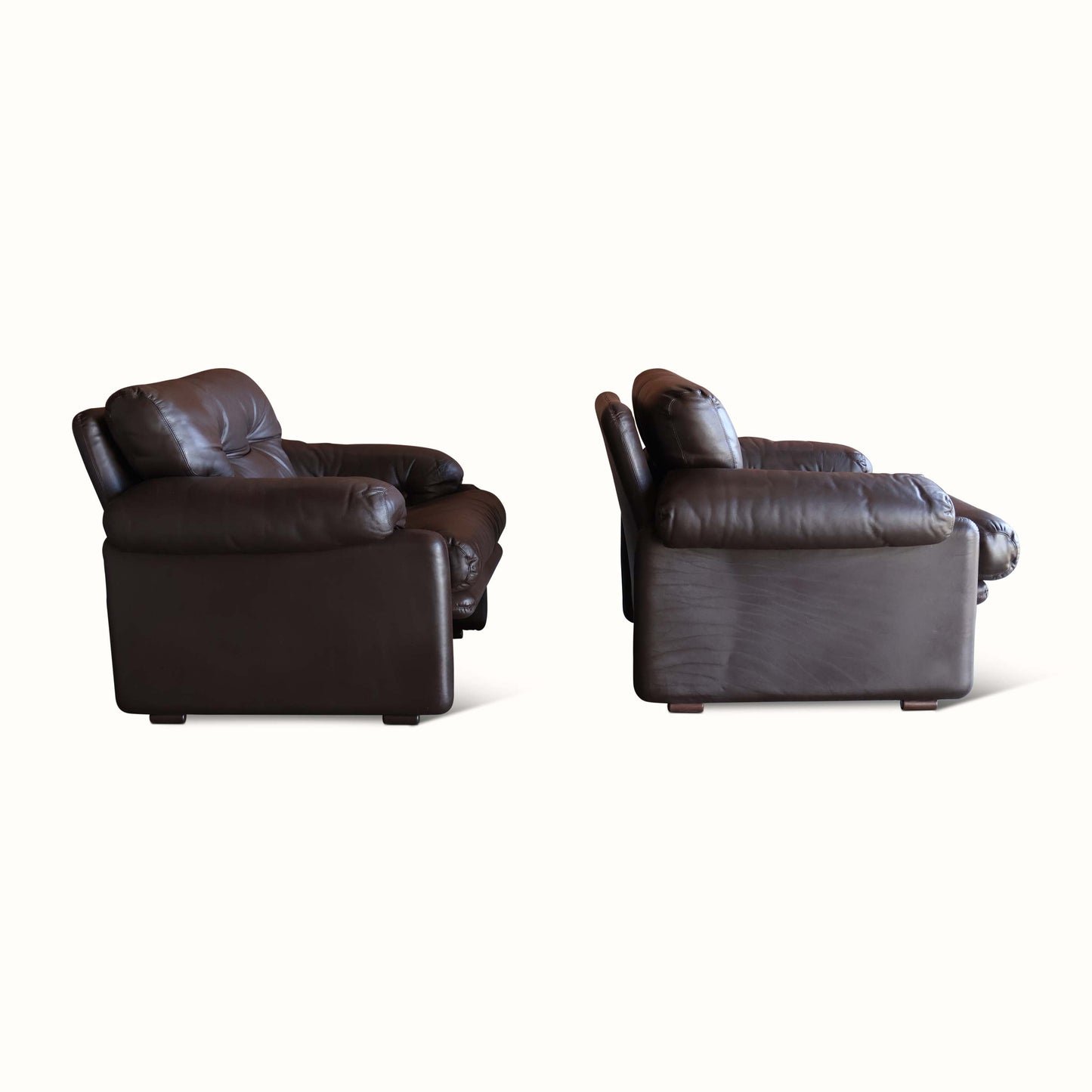 Paire de chaises en cuir par Tobia Scarpa pour B&B Italia