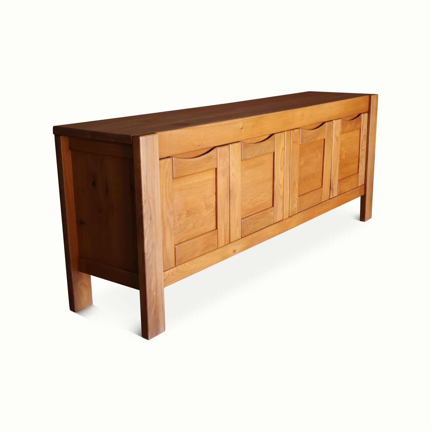 Buffet en orme massif par Maison Regain