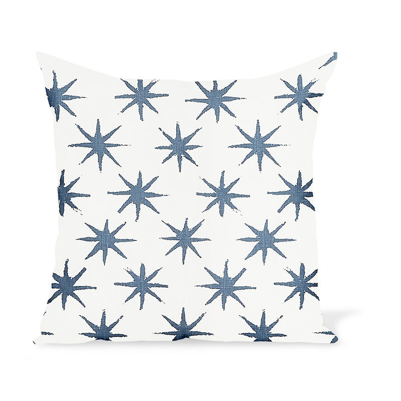 Coussin Starstruck en indigo de Peter Dunham Textiles
