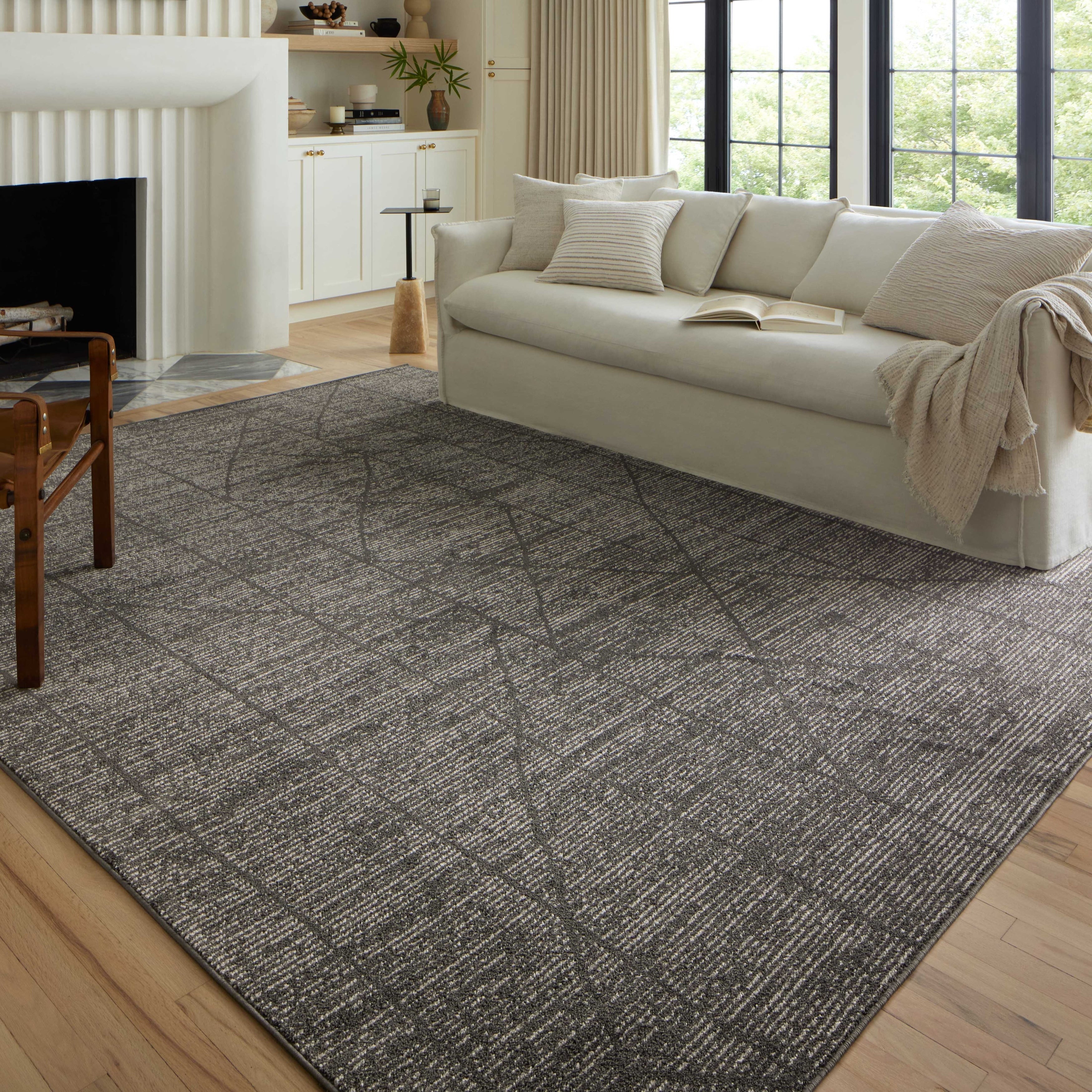 Alexander Home Monroe Geometric Moroccan Area Rug