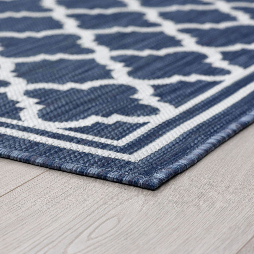Exo Coastal Geometric Indoor/Outdoor Area Rug