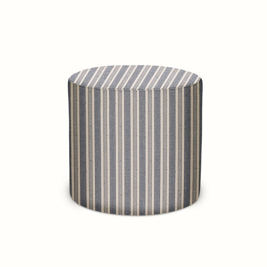Pouf intérieur/extérieur en Peter Dunham Textiles Amida Indigo sur Naturel