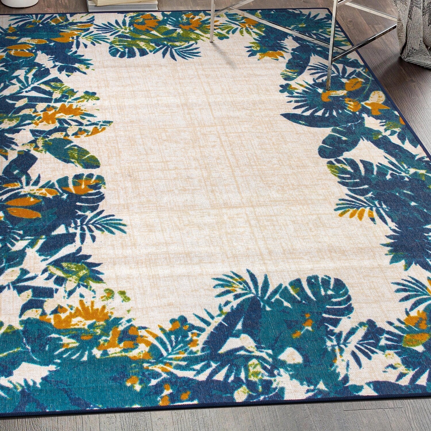 Contemporary Floral Border Indoor/Outdoor Area Rug