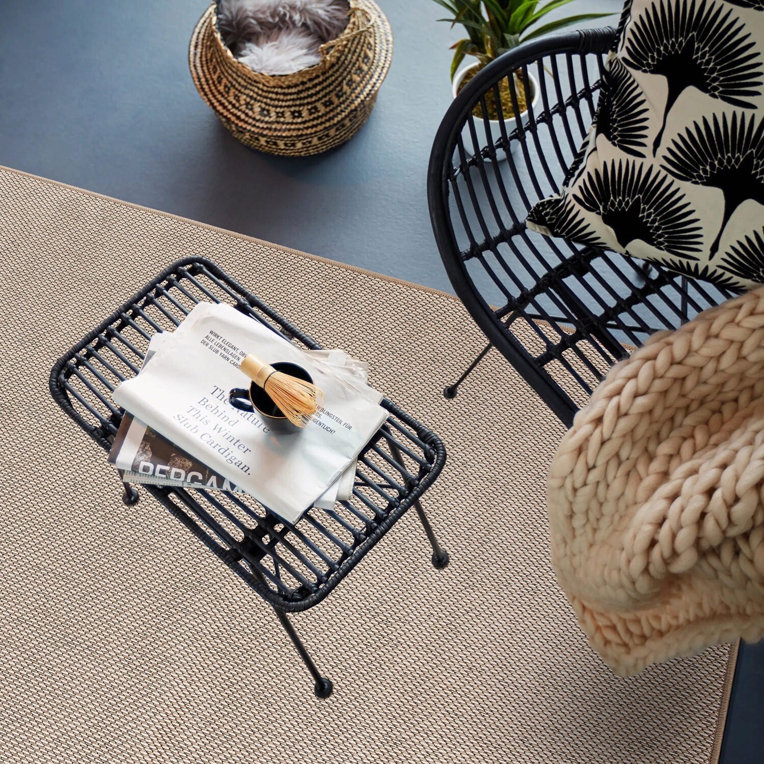Contemporary Solid Indoor/Outdoor Area Rug