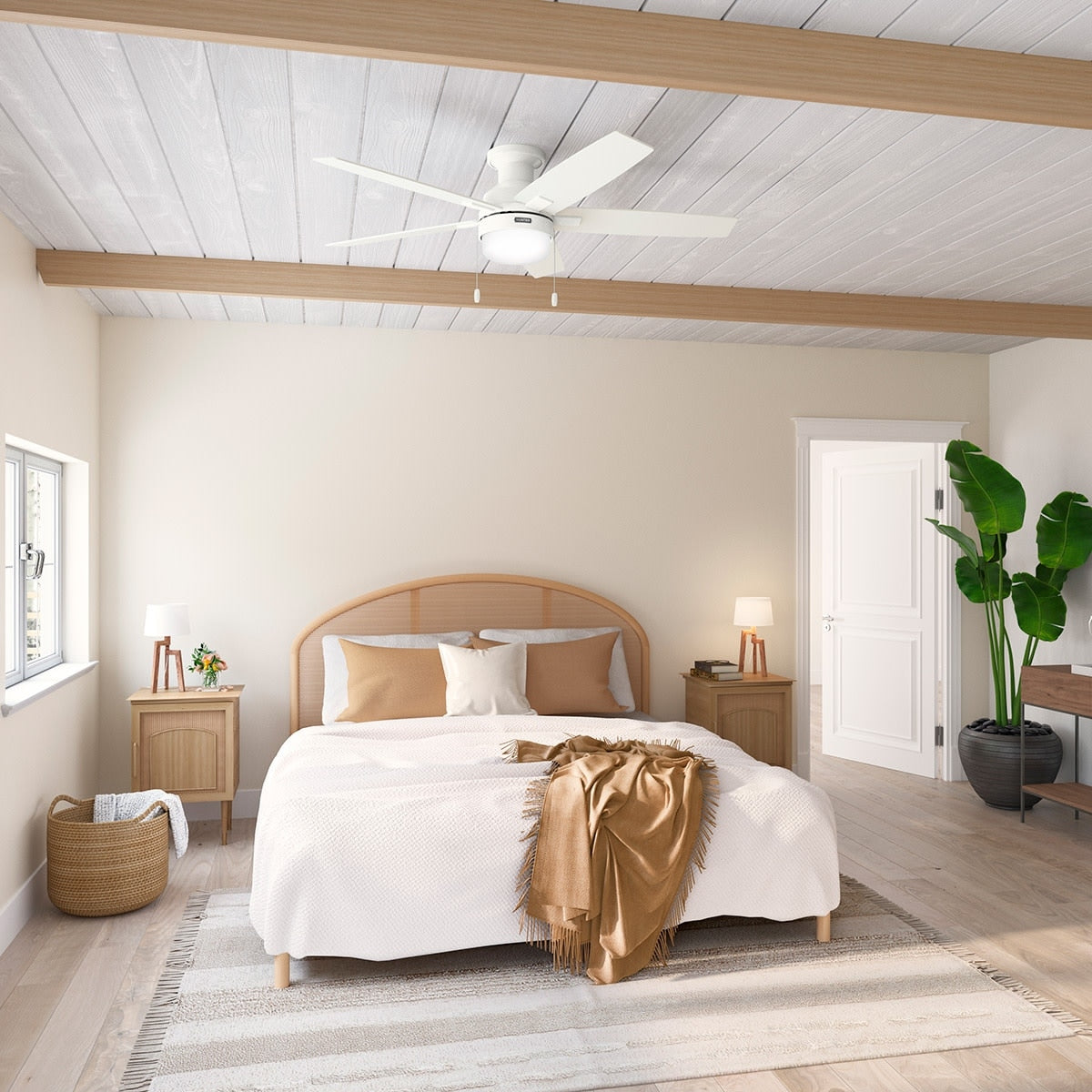 Ventilateur de plafond à profil bas Hunter 52 Anisten avec éclairage LED et chaînette - Moderne, contemporain, transitionnel