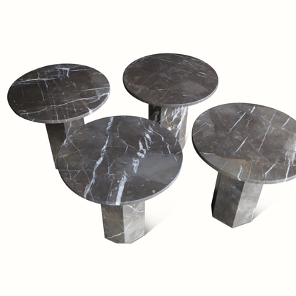 Table sur pied en marbre sur base hexagonale