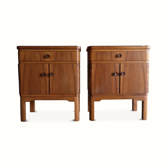 Paire de tables de chevet en acajou