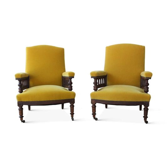 Paire de fauteuils anciens en mohair jaune, France, fin du XIXe siècle