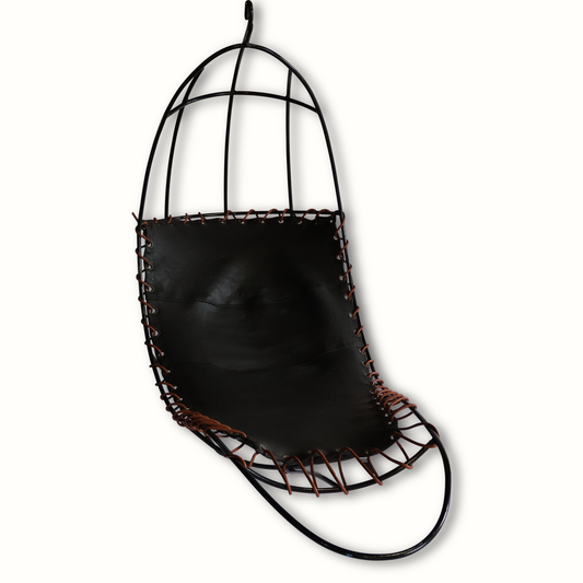 Chaise suspendue en fer et cuir par Rupert Oliver, années 1960