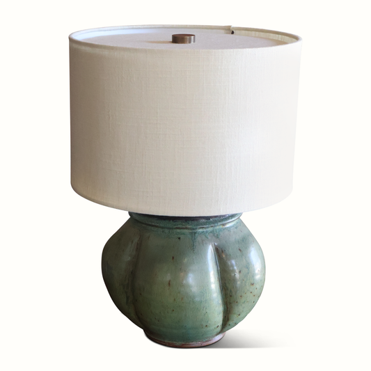 Lampe de poterie d'atelier en céramique