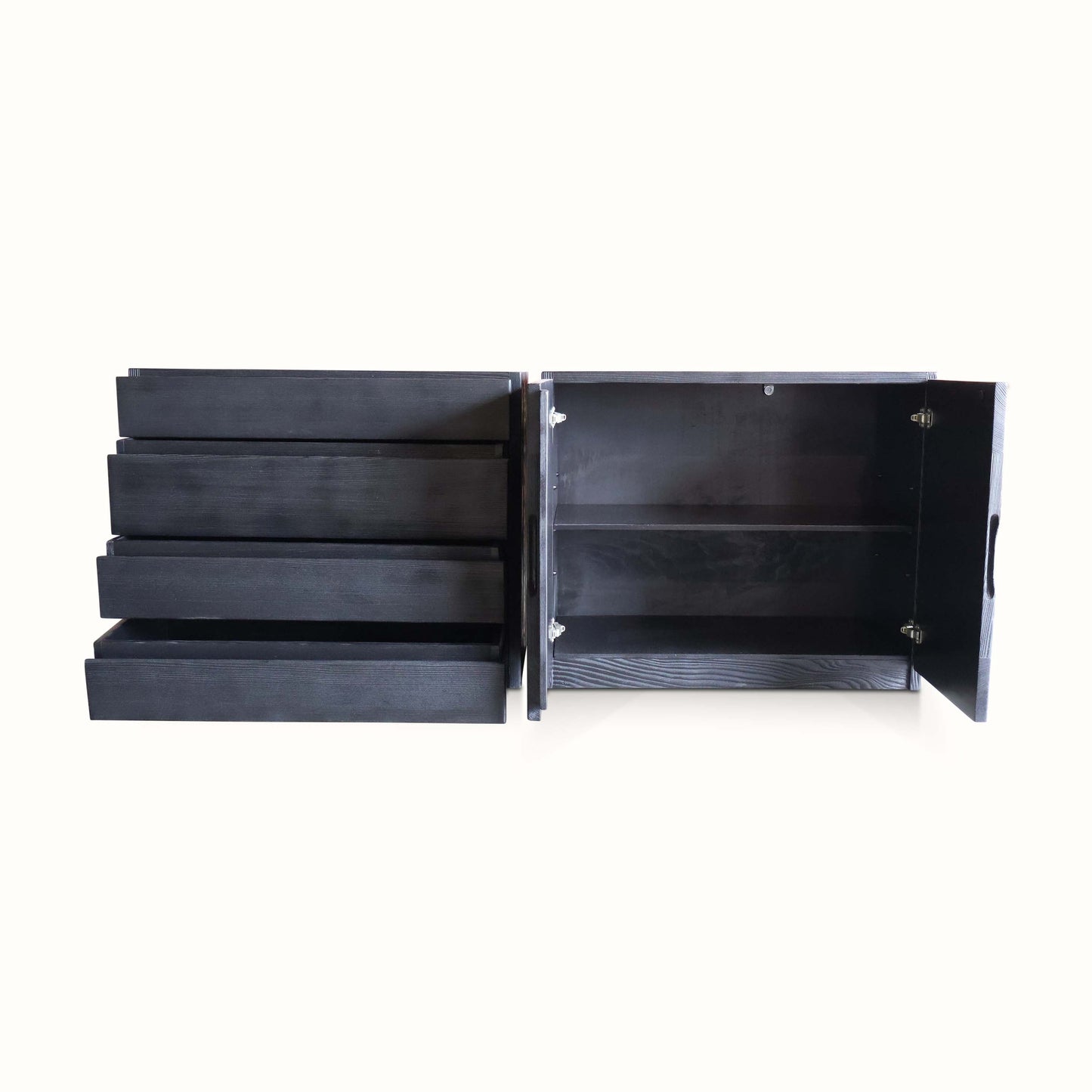Paire d'armoires vintage en pin par Maison Regain