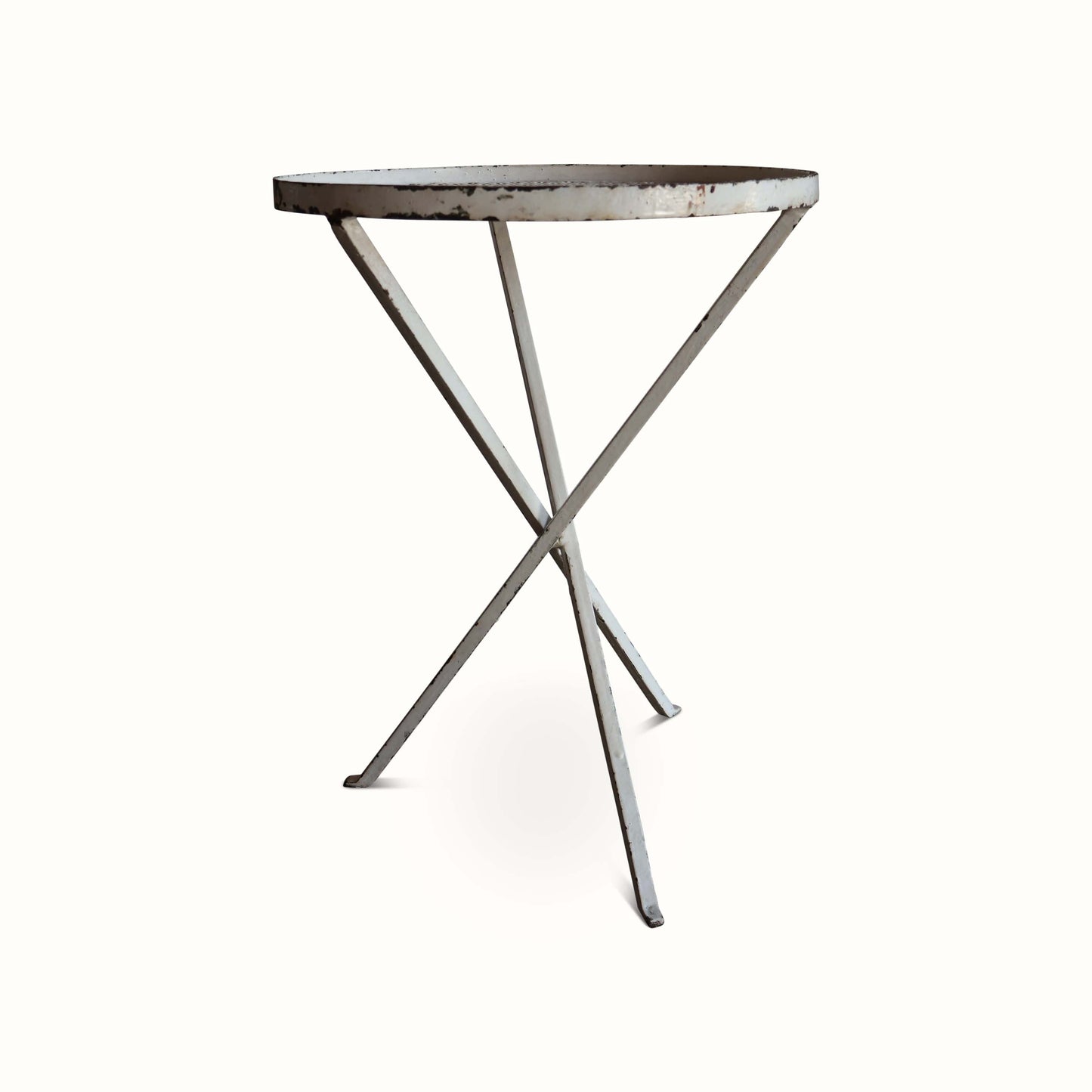 Table d'appoint en métal perforé Mathieu Mategot
