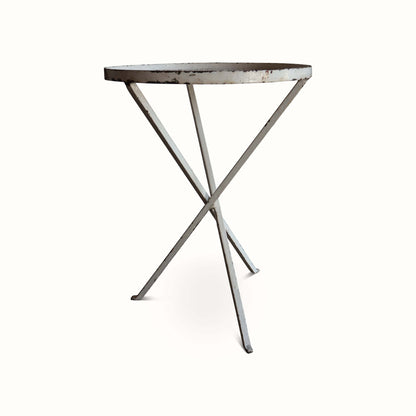 Table d'appoint en métal perforé Mathieu Mategot