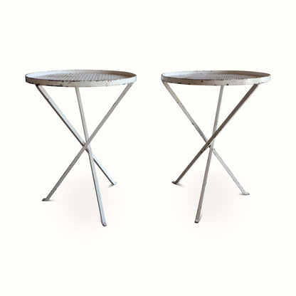Table d'appoint en métal perforé Mathieu Mategot