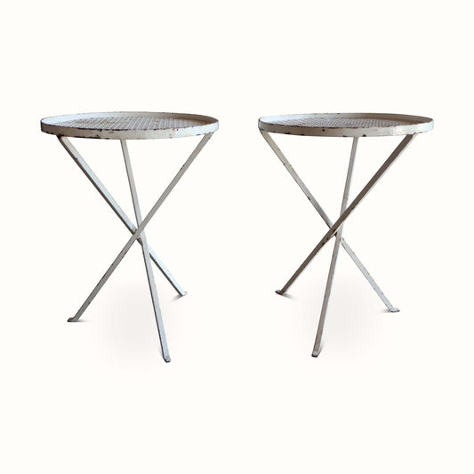 Table d'appoint en métal perforé Mathieu Mategot