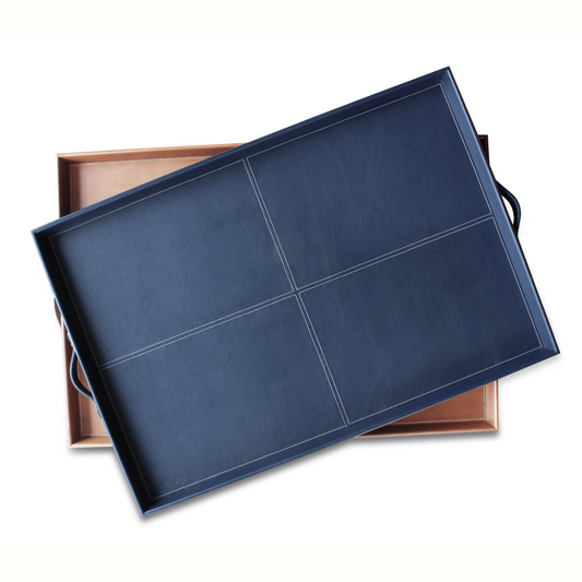 Plateau rectangulaire en cuir cousu bleu et selle