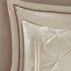 Madison Park Essentials Loretta 24 pièces dans un sac avec panneaux de fenêtre et ensemble de draps