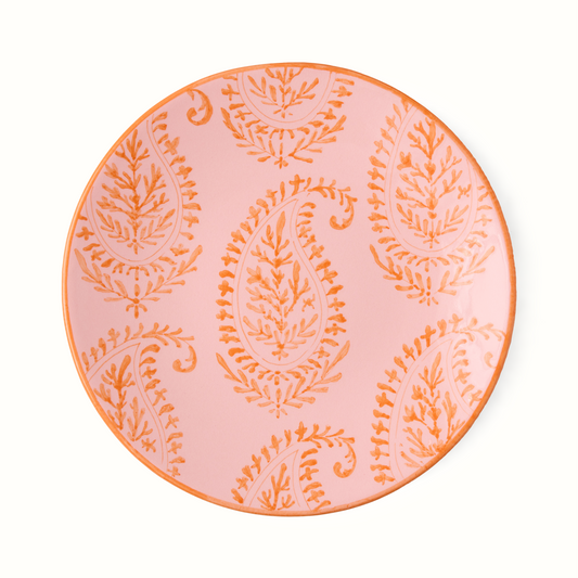 Assiette à salade peinte à motif cachemire rose Peter Dunham + Hudson Grace