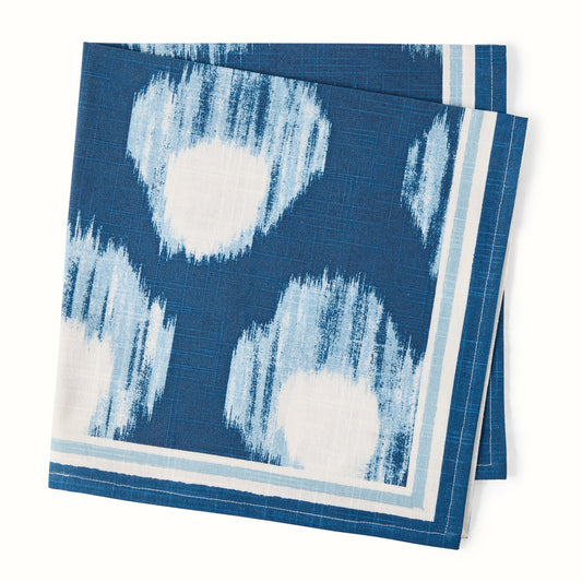 Serviette imprimée Grace Blue Bukhara de Peter Dunham + Hudson