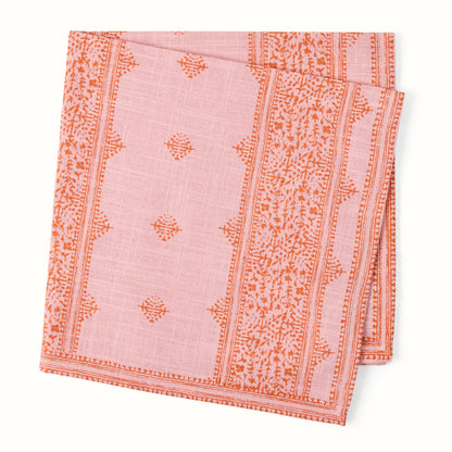 Serviette de table imprimée à rayures roses Fez Grace de Peter Dunham + Hudson