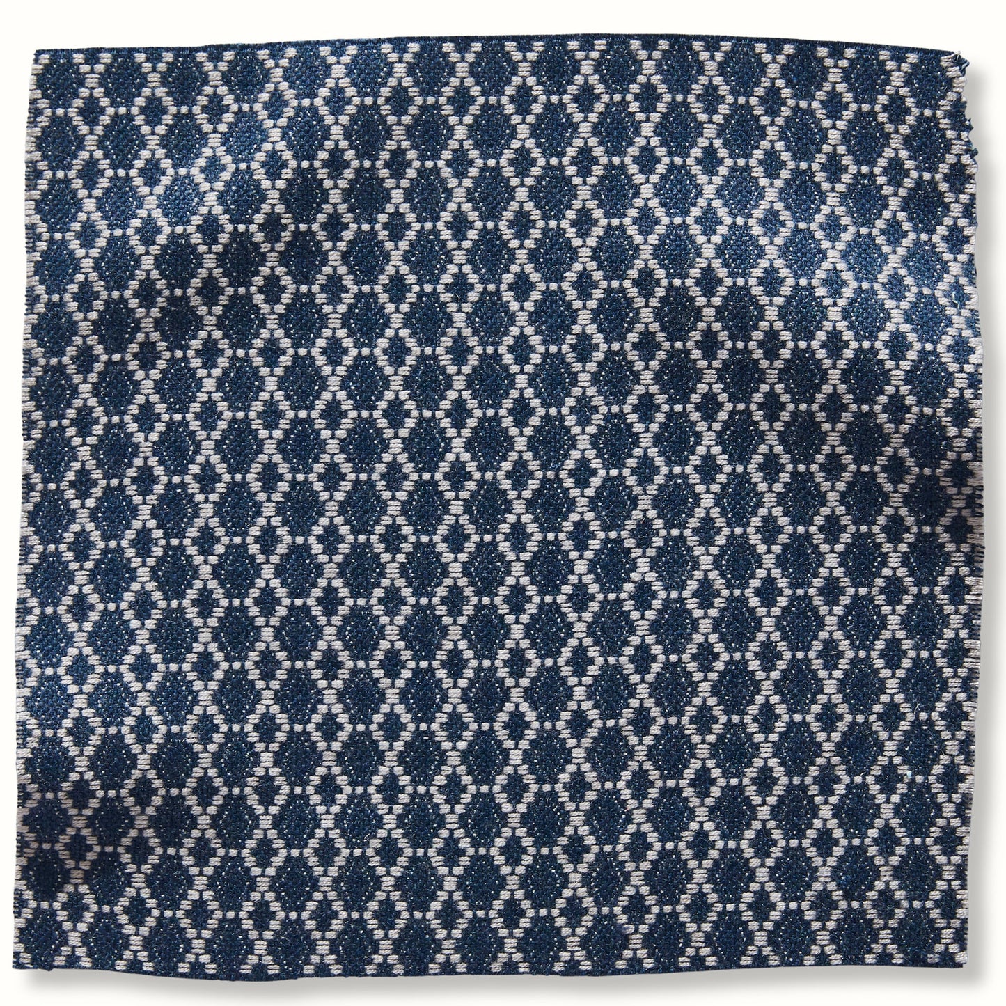 Pouf intérieur/extérieur en Peter Dunham Textiles Susa Blanc sur Indigo
